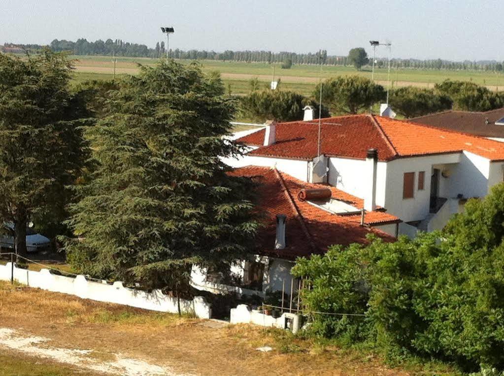 Hotel Berna Eraclea Mare Exterior foto